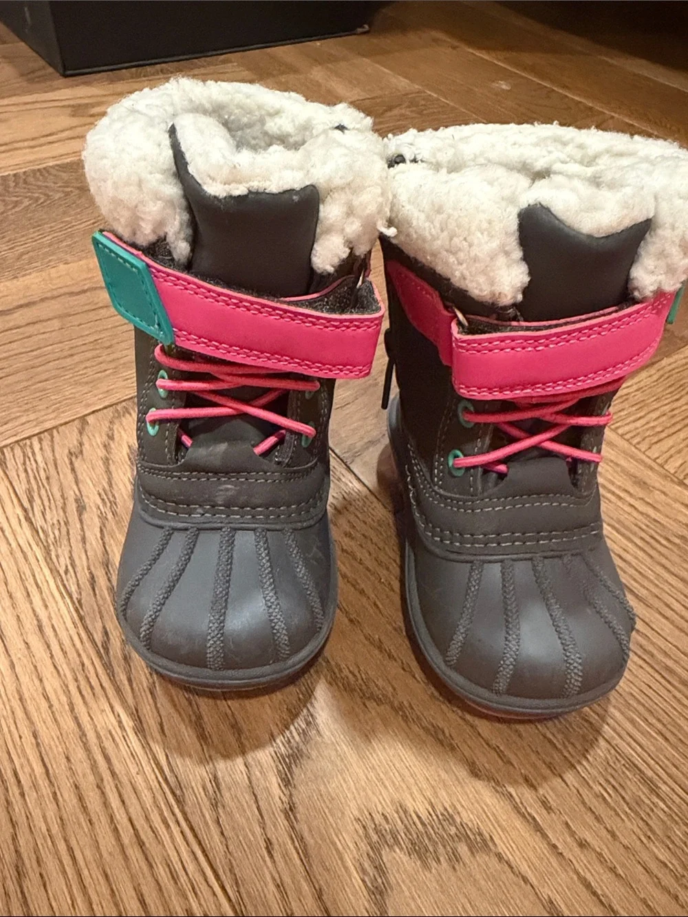 Cat & Jack Gray and Pink Kids Snow Boots